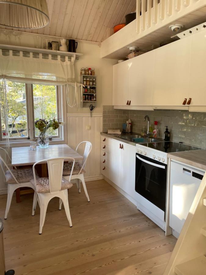 Charmigt Hus Pa Vindoe Villa Stockholm Ngoại thất bức ảnh